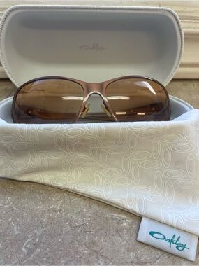 Oakley Women's Brown Gradient Sunglasses